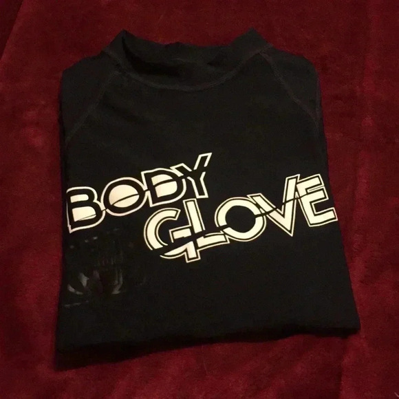 Body Glove shirt - Picture 2 of 8
